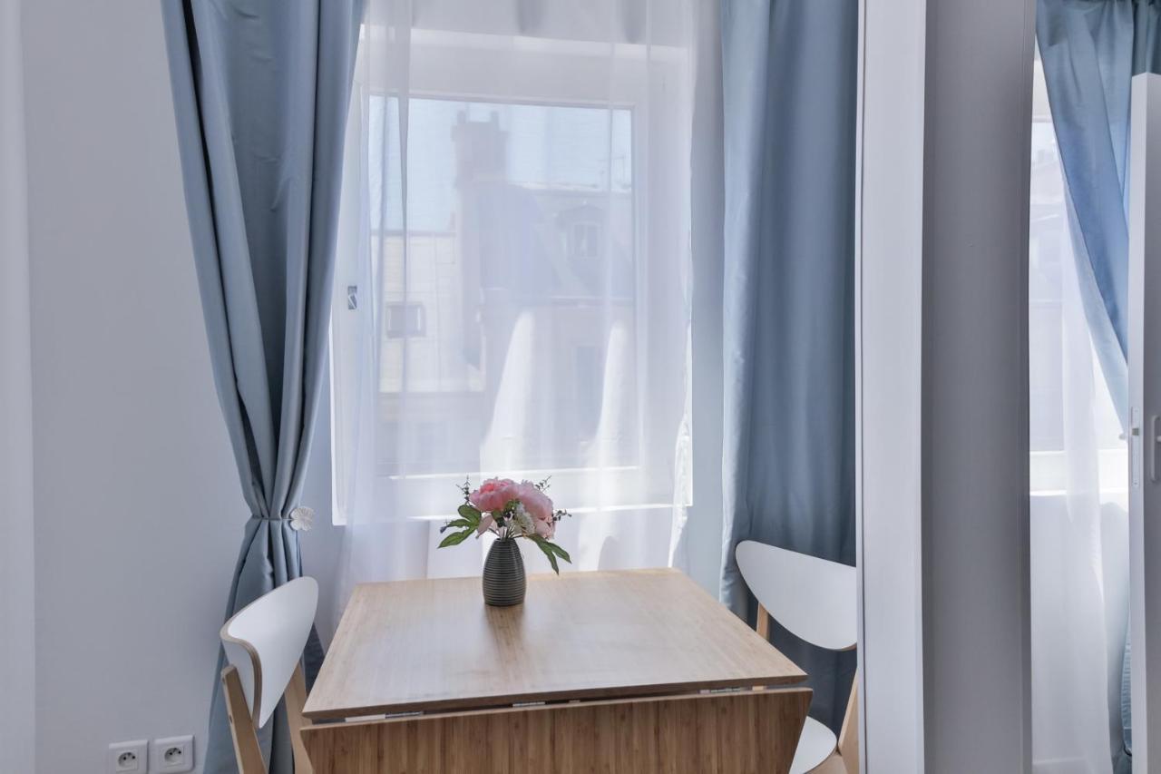 Beautiful Flat Next To Saint Lazare Opera Appartement Parijs Buitenkant foto